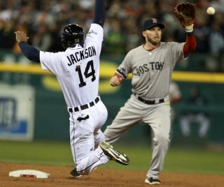 Illustration for article titled Will Instant Replay Kill The Neighborhood Play?