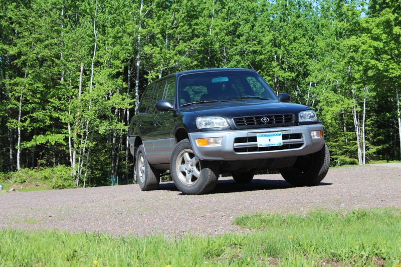 Illustration for article titled Review - 1998 Toyota RAV4