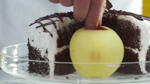 photo of Keep Cakes Moist With a Peeled Apple image