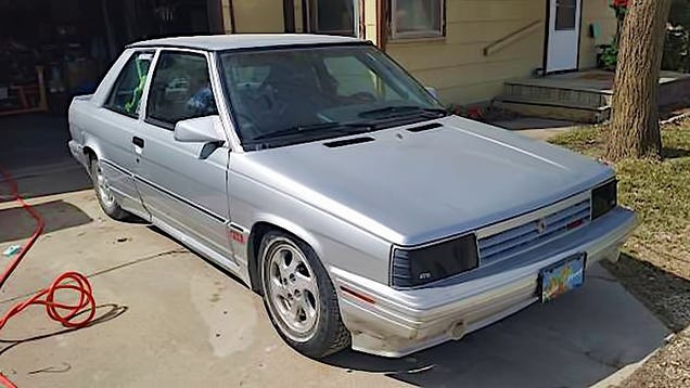 For 2 700 This 1987 Renault Gta Could Let You Get Your