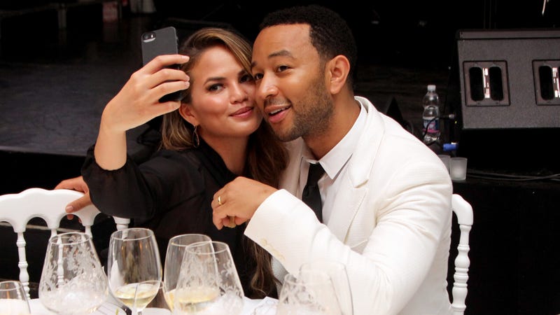 Illustration for article titled Donald Trump is Now Feuding With Chrissy Teigen and John Legend???