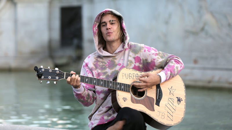 Illustration for article titled Maynard James Keenan decidedly unthrilled by Justin Bieber's new Tool phase