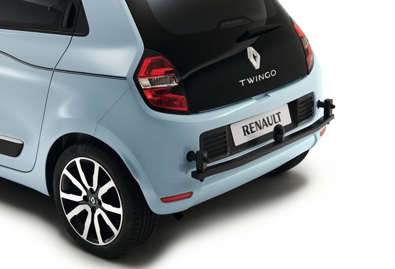 Illustration for article titled Towbar madness