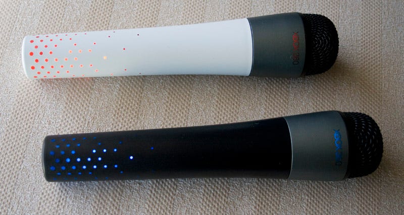 Illustration for article titled Lips Karaoke Game For Xbox 360: Hardware and Media Import Review