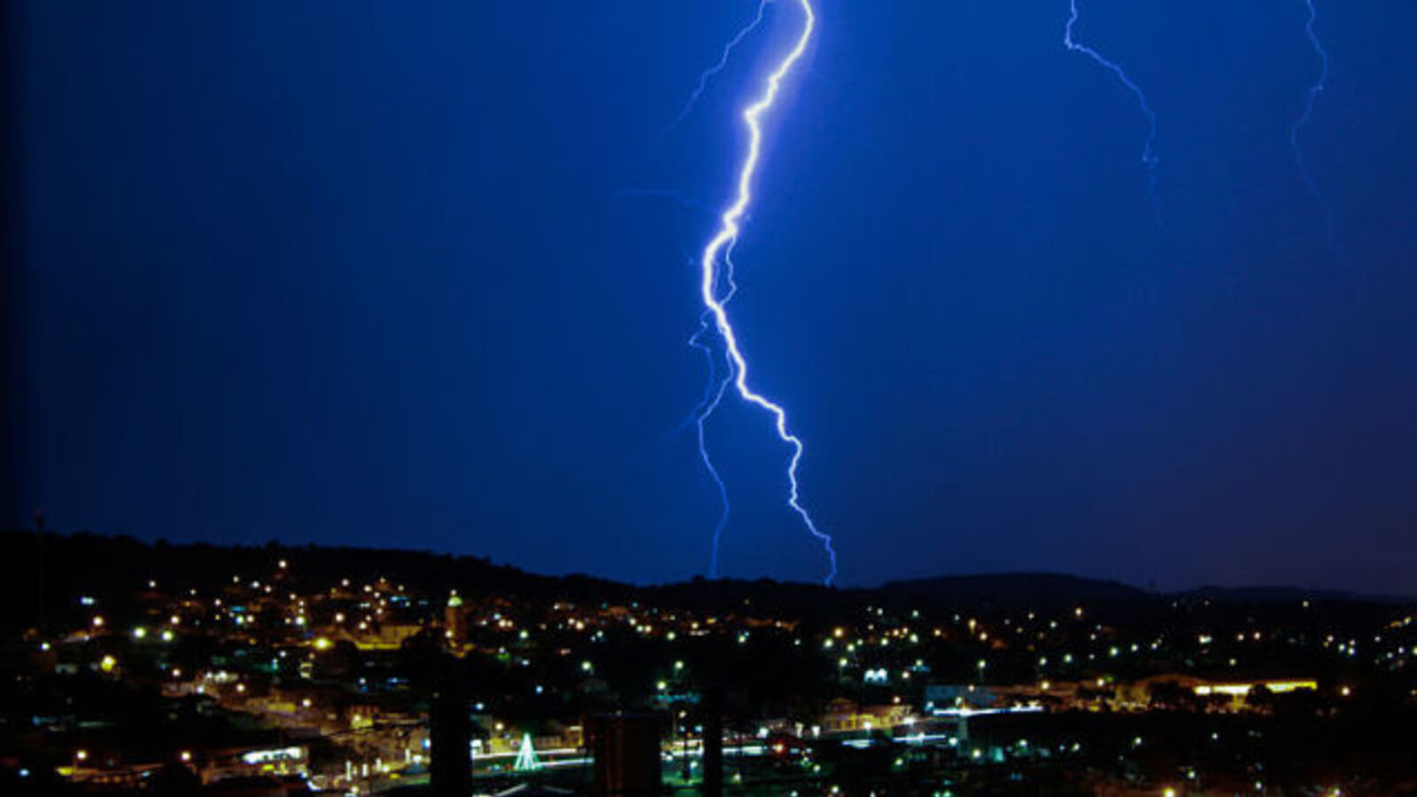 Why Do Cities Spark More Thunderstorms Than Rural Areas?