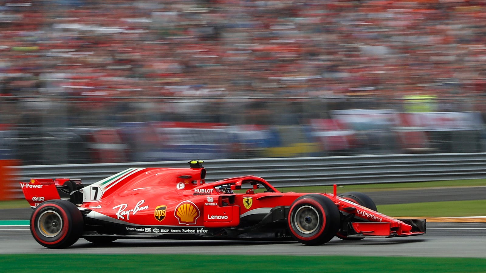 Kimi Raikkonen Sets the Fastest Lap in Formula One History With a