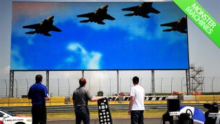 Illustration for article titled The World's Most Ginormous HDTV Is Only 720p