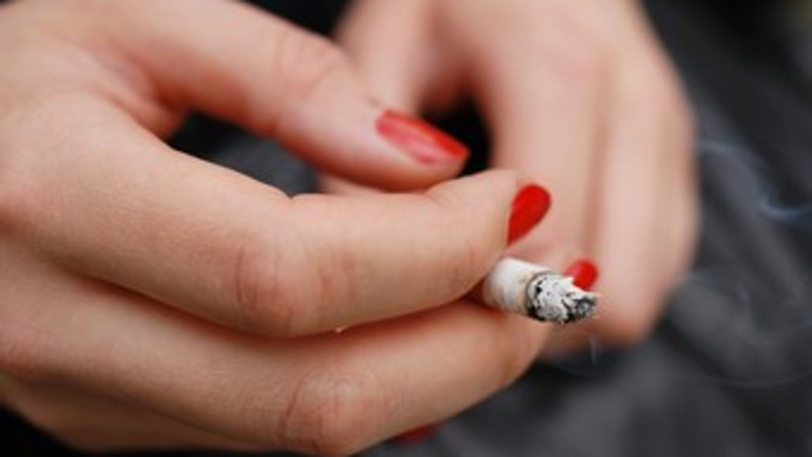 French Women Smoke To Remain Thin At All Costs