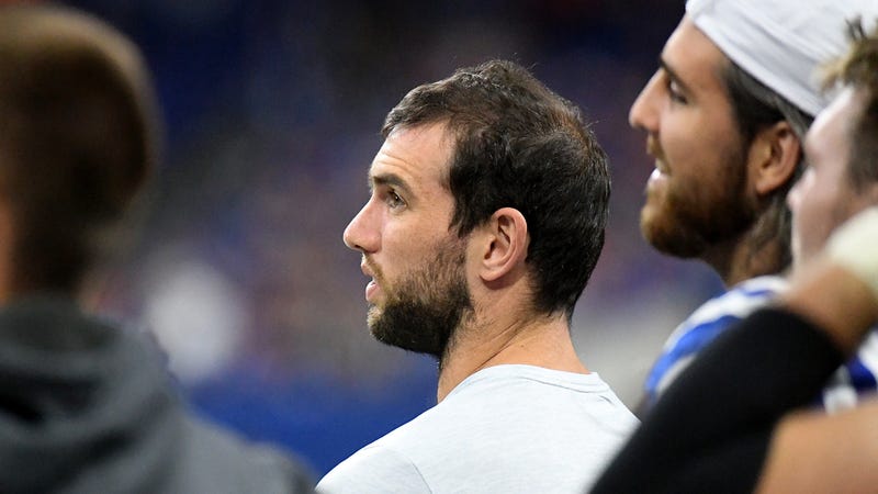 Illustration for article titled Andrew Luck Walked Off To A Chorus Of Boos, And One Guy Yelling "Don't Do It!"