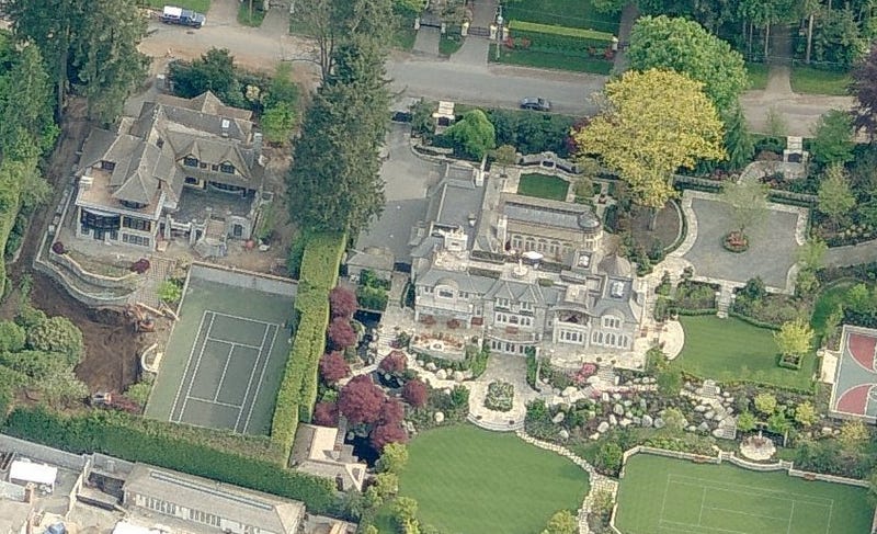 Illustration for article titled Xbox Boss Has A Very Excellent House