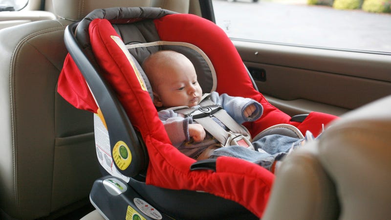 Illustration for the article entitled "Stop letting your baby in a car seat outside the car".