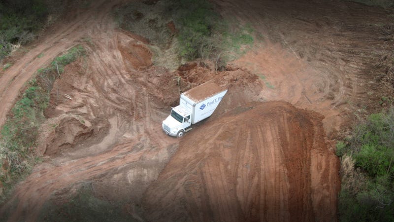 Illustration for article titled This Is The Dumbest Way To Hide A Stolen Truck