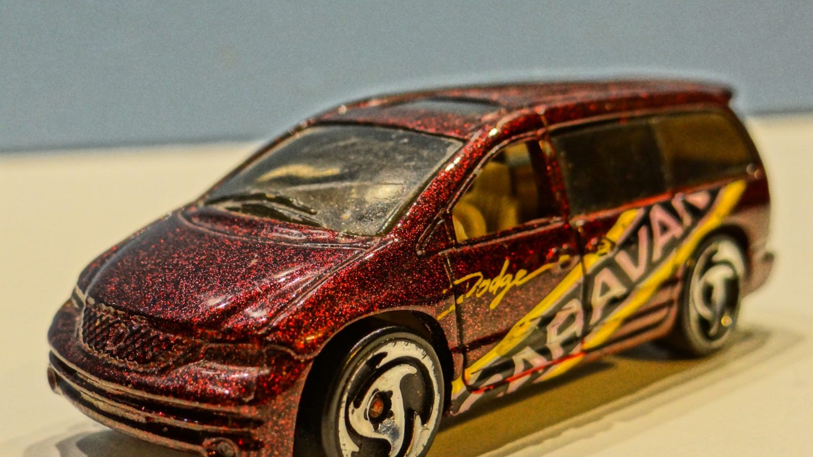 Sunday Drivers Hotwheels Dodge Caravan