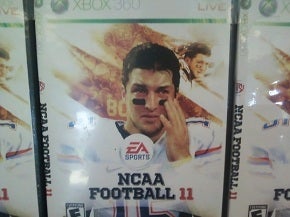 Illustration for article titled Alabama GameStops Spoofing NCAA 11 Tebow Cover?