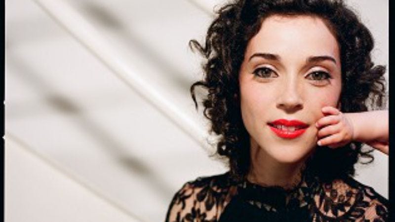 Illustration for article titled Read this: St. Vincent logs her Google searches while reviewing Arcade Fire’s Reflektor