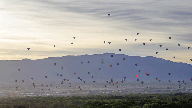 Time-Lapse Video Shows Hundreds of Hot Air Balloons Taking Flight