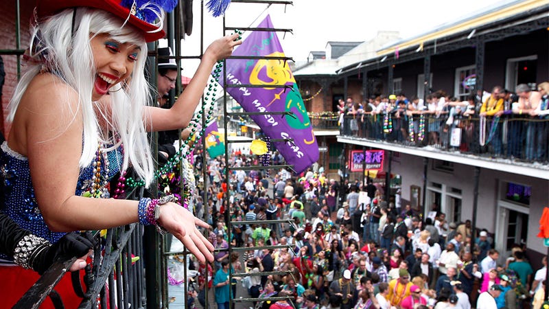 6 Essentials For Throwing Your Own Mardi Gras Party 