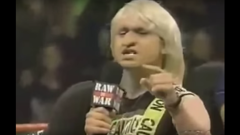 Illustration for article titled Former WWE Personality Threatens To Kill Himself At Monday Night RAW In Extremely Ill-Advised Joke