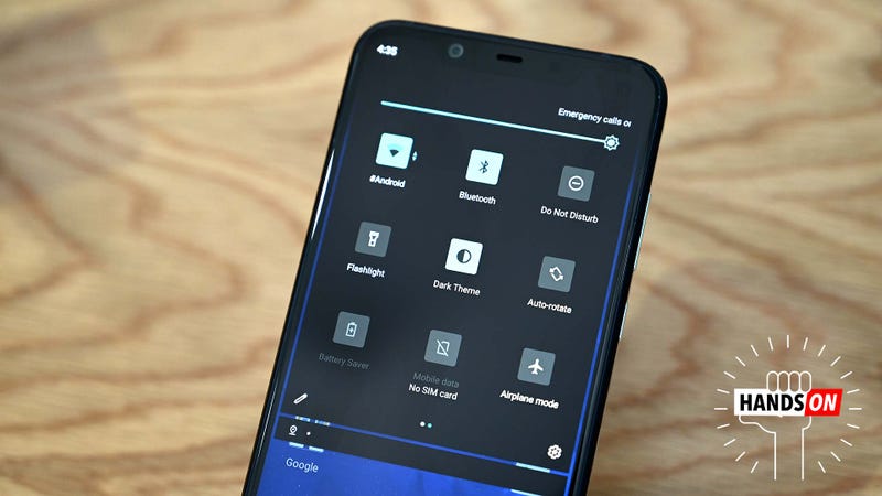 Illustration for article titled Here&#39;s What Android Q&#39;s New Dark Theme Looks Like
