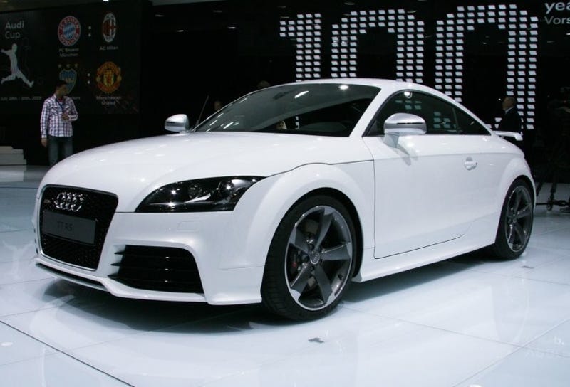 Illustration for article titled 2010 Audi TT RS: Haben Sie Einen Wet-nap?