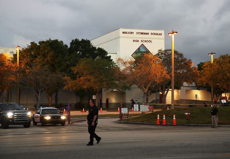 Illustration for article titled Florida Students Blast Teacher, Hailed as Hero, as a ‘Coward’ Who Left Them to Die During Shooting