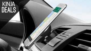 Illustration for article titled This Minimal Dash Mount Has a Minimal Price Tag Today