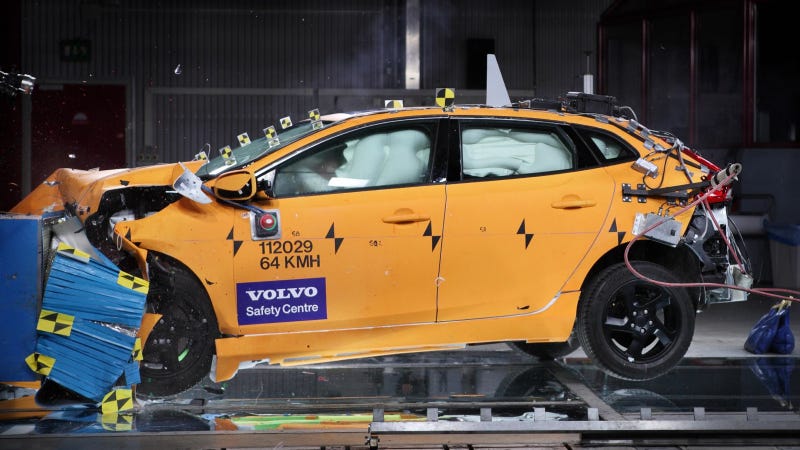Illustration for article titled Extensive Swedish Accident Research Confirms That Volvo Is By Far The Safest Car