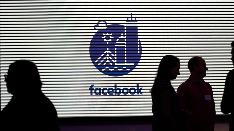 Illustration for article titled Facebook Is Paying a British Newspaper to Run Facebook-Friendly  Content
