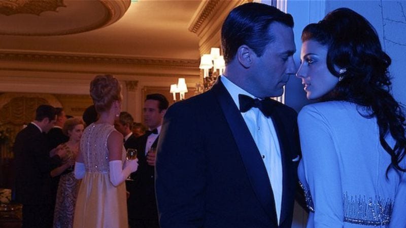 Illustration for article titled And now, let’s wildly speculate about the new Mad Men promo photosÂ