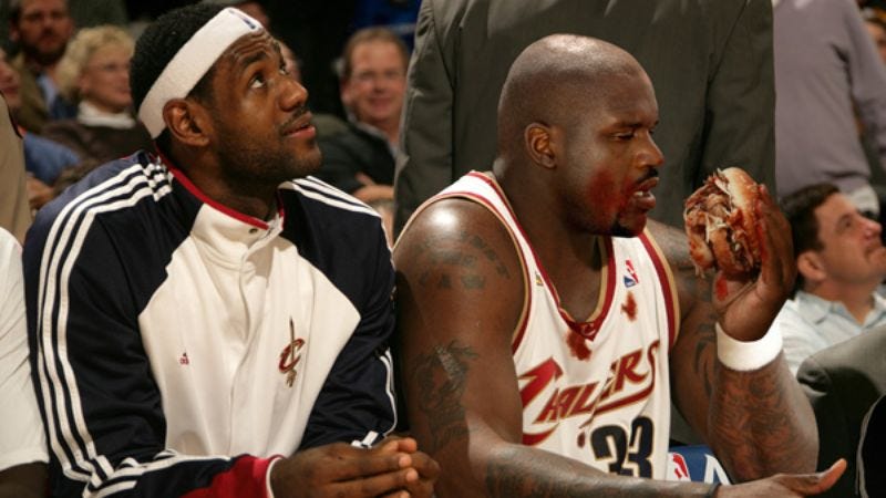 Illustration for article titled Shaq Misses Entire Second Half With Pulled Pork Sandwich