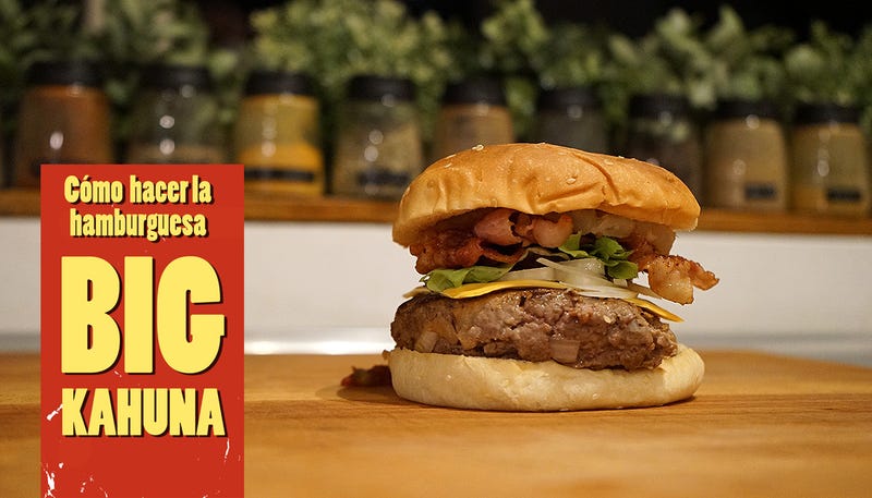 Illustration for article titled Cómo preparar la Big Kahuna, la hamburguesa original de Pulp Fiction