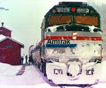 Illustration for article titled The Harrowing Tale of an Amtrak Train Stuck on the Rails for 10 Hours