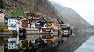 Illustration for article titled Chinese architecture firm duplicates Austrian village, half a world way
