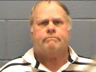 Illustration for article titled Tree-Poisoner's Lawyer Wants Off The Case Because He's An Auburn Fan