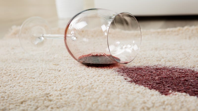 Remove Stains From Your Carpet With Baking Soda and Vinegar