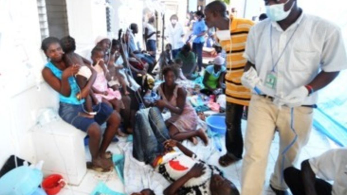 Cholera victims receive treatment after initial breakout. (Getty)