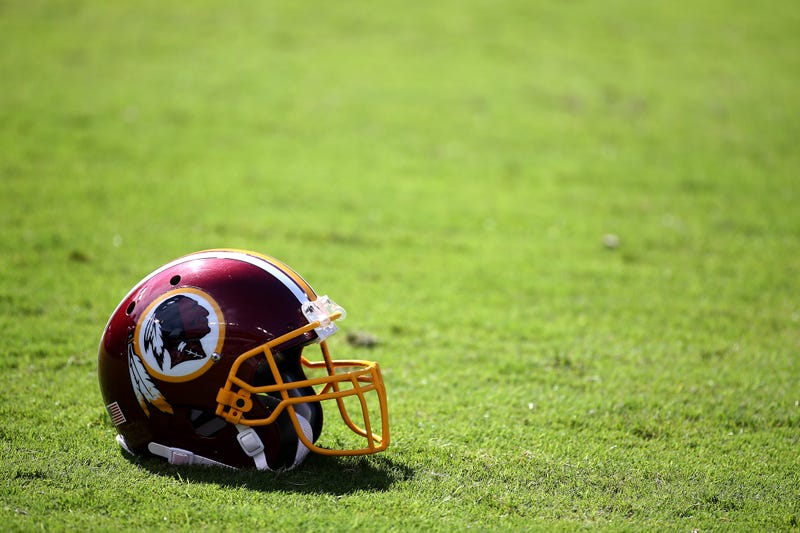 School in Washington, DC, area prohibits students from wearing Redskins apparel