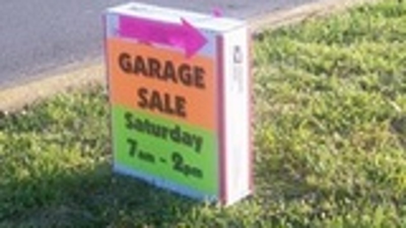 Make a Weighted Garage Sale Sign for Windproof Promotion - 1600 x 900 jpeg 95kB