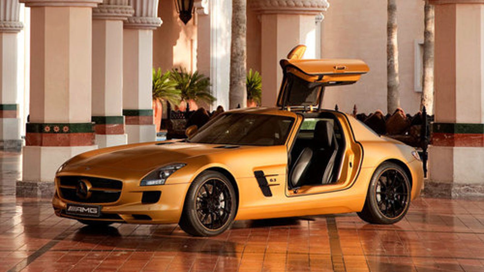 Mercedes Brings Gold Sls Amg To Dubai Wants Oil Money