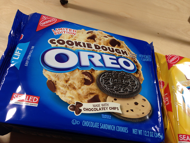 Marshmallow Crispy And Cookie Dough Oreos: The Snacktaku Review