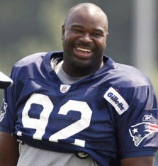 Illustration for article titled Patriots Reportedly Release Albert Haynesworth