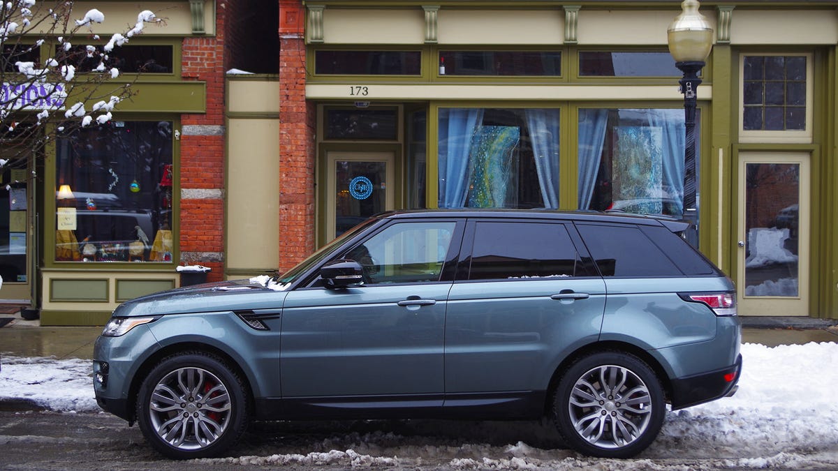 Range Rover Vs Sport Which Screaming Luxotank Is For You
