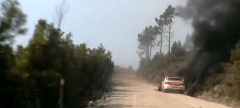 Illustration for article titled Rally Portugal Safety Car Catches Fire On Stage, Left To Burn