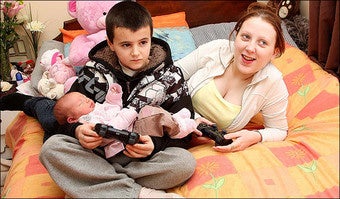 Illustration for article titled Alfie Patten, You Are ... Not the Father!