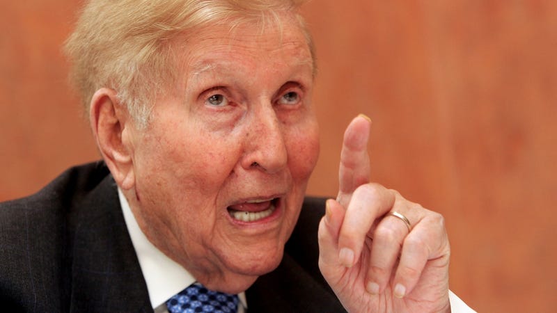 Illustration for article titled When I'm 94, I Want an iPad That Says 'Fuck You' Like Sumner Redstone