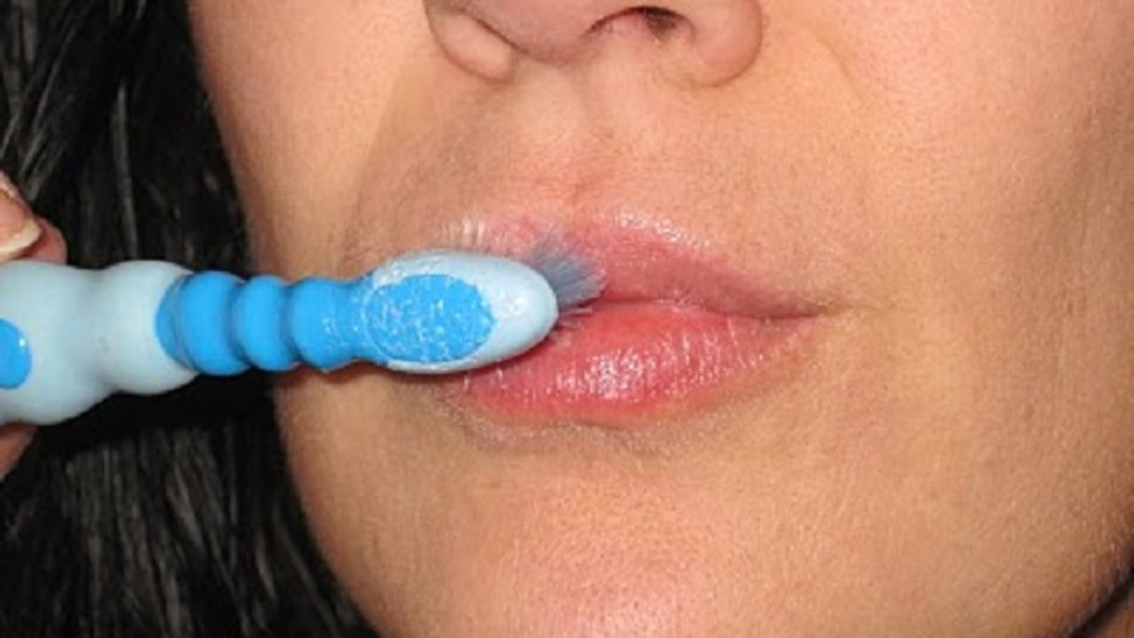 Wash your lips with brush while brushing
