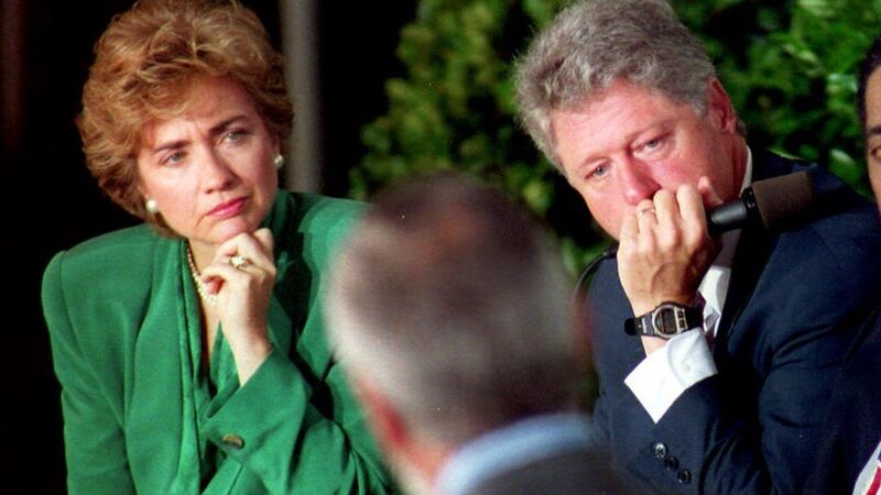 Illustration for article titled Hillary and Bill Clinton Take the White House