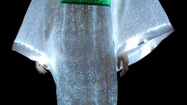 We Ponder the Social Bandwidth of this Fiber Optic Dress