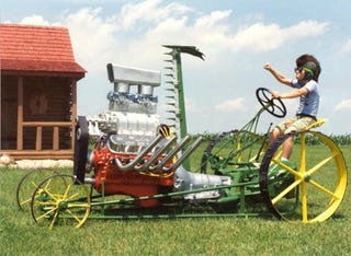 Illustration for article titled Drunk Drives Lawn Mower in Ill-Fated Booze Run