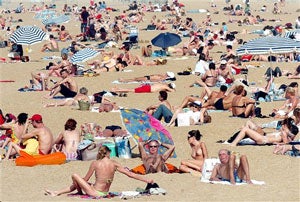 Illustration for article titled Sunbathing Without Boys